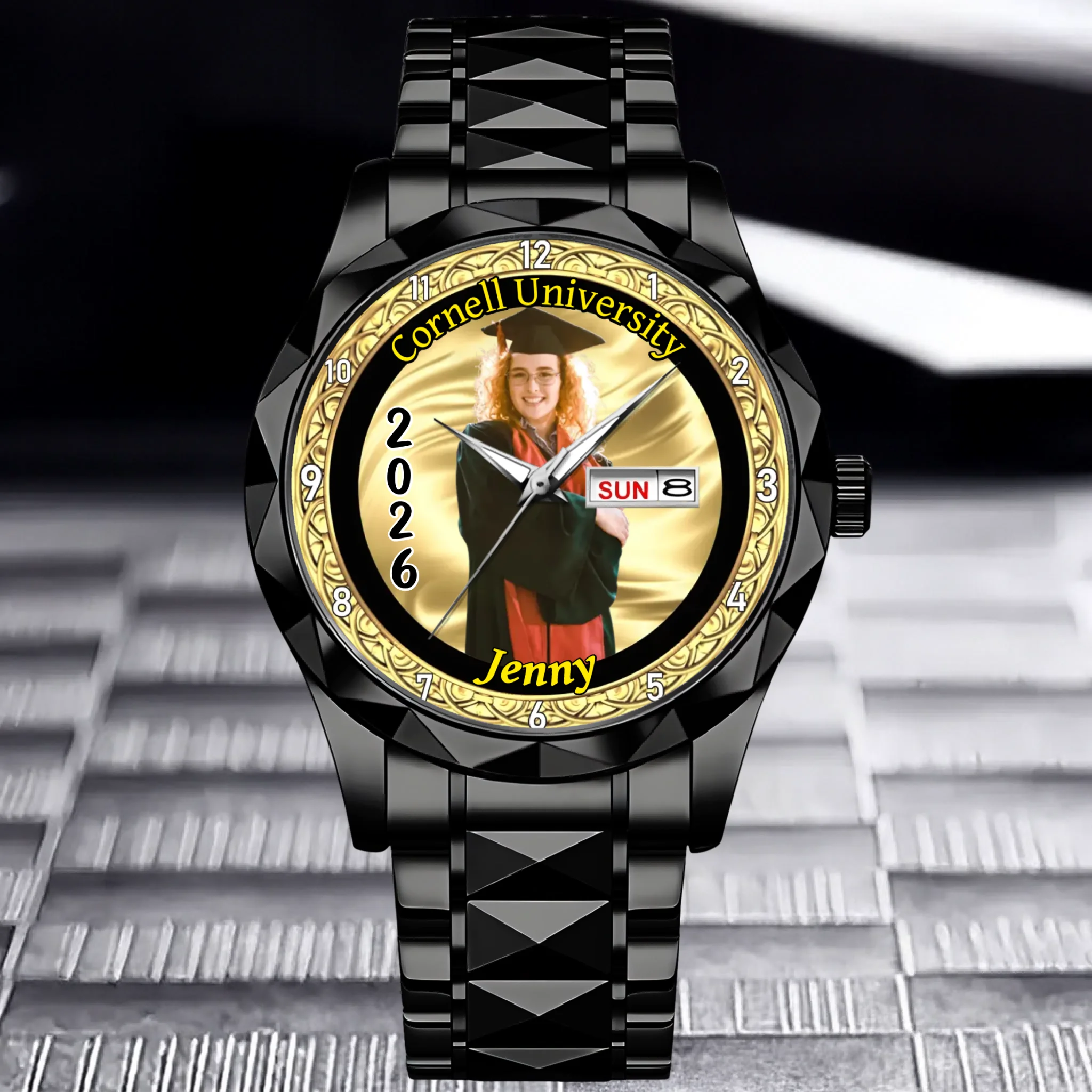 Personalized graduation watches! Upload your graduation photos. The perfect personalized present for graduates